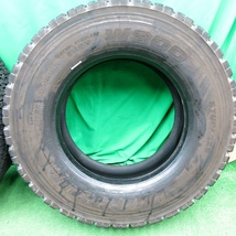 *送料無料* バリ溝！23年！9分★トラック タイヤ 265/70R19.5 140/138J スタッドレス ブリヂストン W900 19.5インチ★4042405ナスタ_画像4