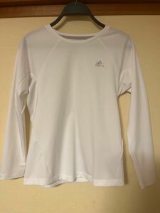 アディダス　adidas カットソー サイズM 長袖Tシャツ