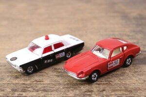 TOMICA トミカ 2点 50周年記念 TOYOTA クラウン パトカー No.3（4）/NISSAN ファレディZ No.6 株主優待？ トヨタ 日産 コレクション Ja0801