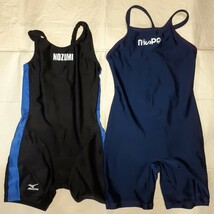 美品 Mizunoほか ジュニア女子競泳水着 オールインワンタイプ 2枚セット 練習用 光沢系生地_画像1