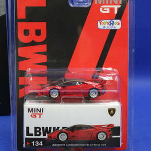 35-6 [現状品]MINI GT 1/64 LB★WORKS Lamborghini Huracan GT Rosso Mars LBWK(レッド)トイザらスオリジナル/パーキングベース タイプAの画像2