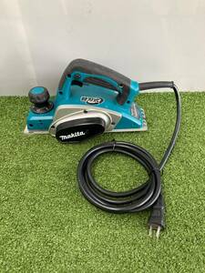 【中古品】makita(マキタ) 82㎜電気カンナ KP0800A　替刃式　ITJBD33582B0