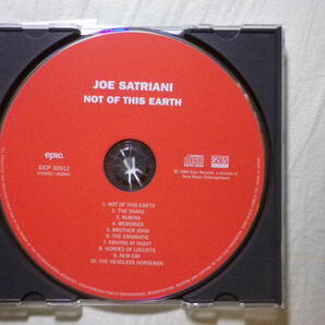 Blu-Spec CD2仕様 『Joe Satriani/Not Of This Earth(1986)』(リマスター音源,2016年発売,SICP-30912,1st,国内盤帯付,日本語解説付)の画像3