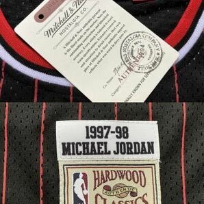 【未使用品】 NBA BULLS JORDAN #23 マイケル・ジョーダン ★シカゴ・ブルズ ユニフォーム ゲームシャツ ジャージ 黒 ストライプ Lの画像10