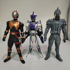 ライダー怪人シリーズ スネークオルフェノク&仮面ライダーサイガ&ライオトルーパー/ソフビ/ライダーヒーローシリーズ/送料410円/バンダイ