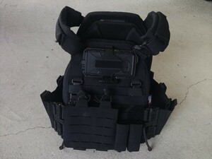 UNIVERSAL ARMOR UTA X-Wildbee クイックリリース プレートキャリア ワイルドビー ブラック LE装備