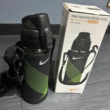 新品　ナイキ　NIKE サーモス　真空断熱スポーツボトル 0.52L 水筒_画像1