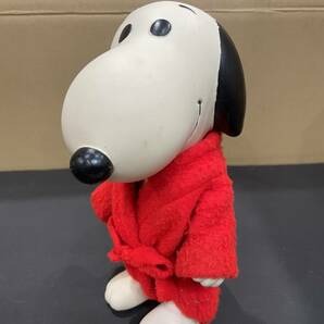 UNITED FEATURE SYND SNOOPY KTC Peanuts vintage ヴィンテージ snoopy スヌーピー 9インチドール バスローブ付き の画像1