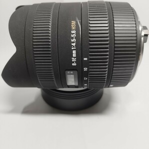 【動作確認済み】PENTAX用 SIGMA DC 広角レンズ 8−16ｍｍ F4.5−5.6 HSM レンズフード キャップ ソフトケース 付き デジタルカメラ の画像3