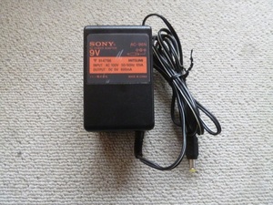 No.062 ■ACアダプター ●SONY ソニー AC-96 DC9V 600mA 中古