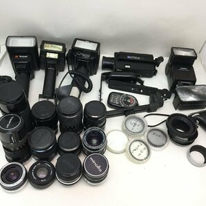 Nikon / Canon / MINOLTA / RICOH 他 一眼レスカメラ用レンズ/ストロボ など カメラ レンズ 付属品 大量 まとめ ジャンク 中古【UW040636】の画像1