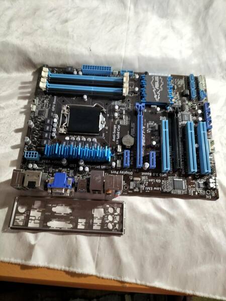 ★ ASUS P8H77-V LGA1155 H77 ATX●マザーボード