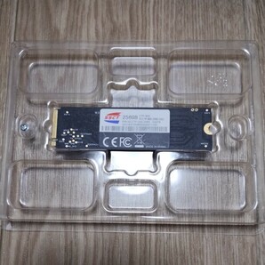 （ほぼ未使用）M.2 2280 NVMe PCIe 3.0x4 SSD 256GB ※Read及びWriteの速度は画像から確認ください。の画像1