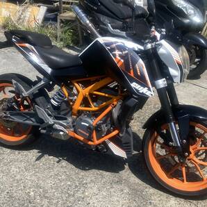 KTM 390DUKE 軽い車体にパワフルエンジン！ 検）DUKE125200250CBR250RRGSX-RZXRYZF-R25ジクサー150の画像2