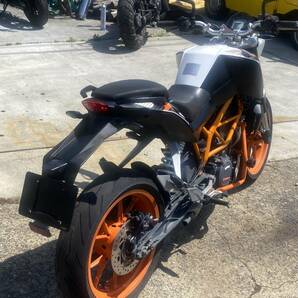 KTM 390DUKE 軽い車体にパワフルエンジン！ 検）DUKE125200250CBR250RRGSX-RZXRYZF-R25ジクサー150の画像3