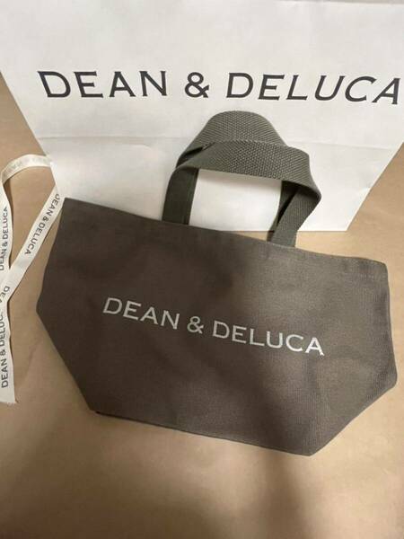 新品正規品 DEAN&DELUCA チャリティートート オリーブ Sサイズ