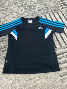 adidas 半袖Tシャツ 