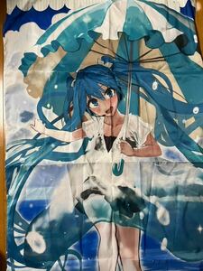 初音ミク 描き下ろしマルチクロス　サイズ : 約137cm×76.5cm