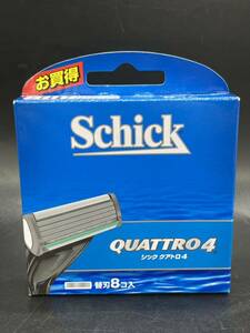 新品未使用　シック Schick クアトロ4 　4枚刃 替刃 ８個入り