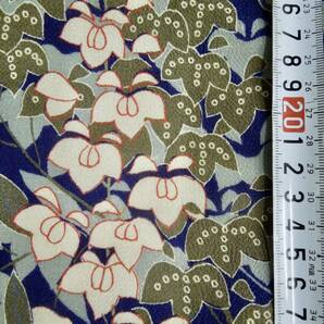 絹織物 古裂 古布 No157 美品 縮緬 襦袢 蝶々に藤の花の図 アンティーク リメイク パッチワーク   の画像9