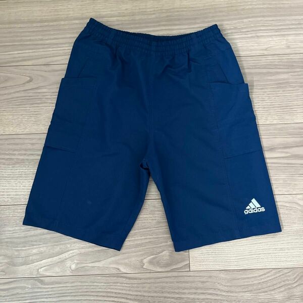 アディダス adidas ハーフパンツ 140