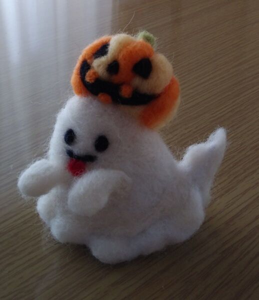 おばけちゃん ハンドメイド 羊毛フェルト ぬいぐるみ インテリア 置物