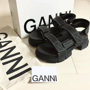 GANNI