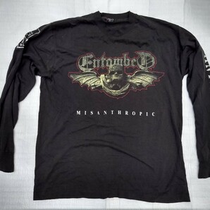 エントゥームド アメリカ製 デスメタル 1994 バンド 長袖tシャツ 黒 L 色あせヒビノビ有 脇脇約55cm 襟スソ約70cm 脇袖先約56cmの画像1