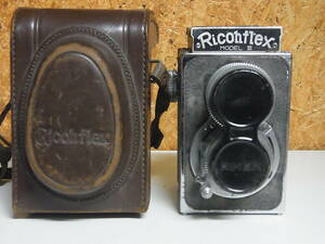 Ricohtlex MODELⅢ◇　二眼カメラ　F3.5　８０ｍｍ　ケース付き　現状　ジャンク