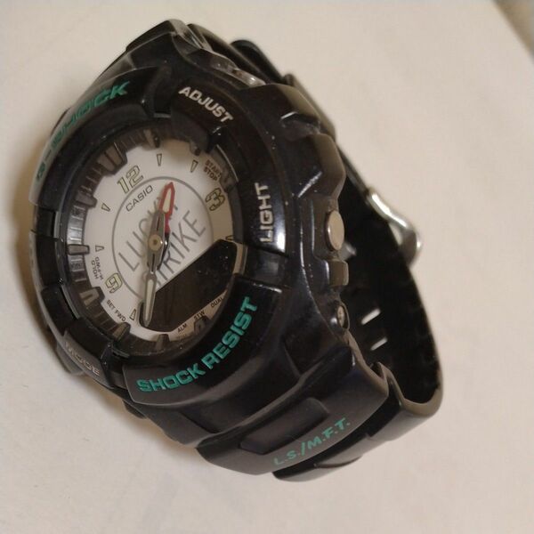 CASIO g-shock ラッキーストライク