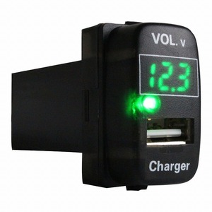 ミツビシAタイプ グランディス NA4W LED発光：グリーン 電圧計表示 USBポート 充電 12V 2.1A 増設 パネル USBスイッチホールカバー