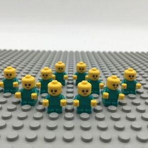 QQ18 レゴ ミニフィグ 赤ちゃん・ダークターコイズ 10個セット 新品未使用 LEGO社純正品の画像1