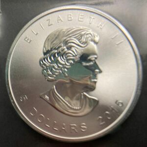 2015年　メイプルリーフ銀貨　1枚　エリザベス女王