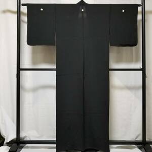 【桐徳】夏喪服*新品*美品｛正絹*五泉.駒絽*喪服｝*丈164-裄64*梅鉢.紋*真黒色*№3401