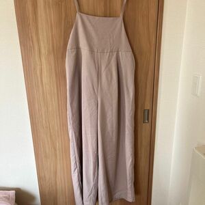 【新品】GU サロペットワイドパンツ