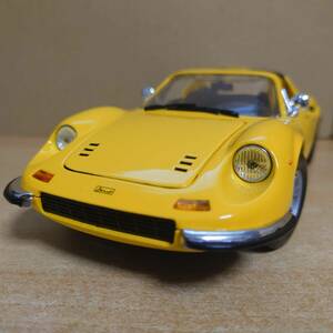 1/18 Ferrari Dino 246GTS Ferrari Dino желтый Hot Wheels производства литье под давлением производства миникар б/у 