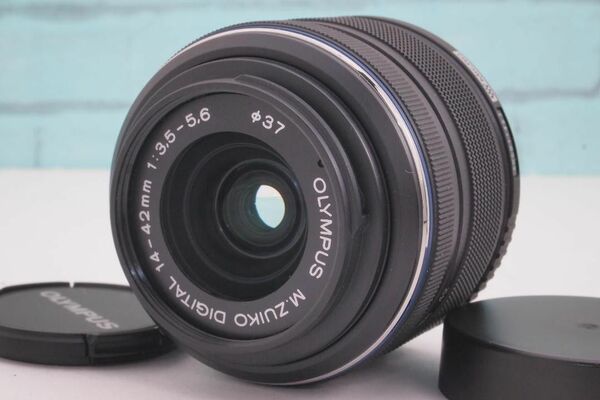 オリンパス　OLYMPUS 標準ズームレンズ 14-42mm II R