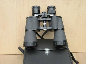 ホーカス　　ズーム双眼鏡　　TYPE－№　812M2106　FIELD　3.6°－２.2°　63M　AT　IKM・IOX。　10ー30X50。中古品　　