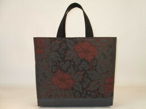 古布　正絹大島紬花柄で作ったバッグ