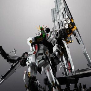 解体匠機 RX-93 νガンダム フィン・ファンネル装備