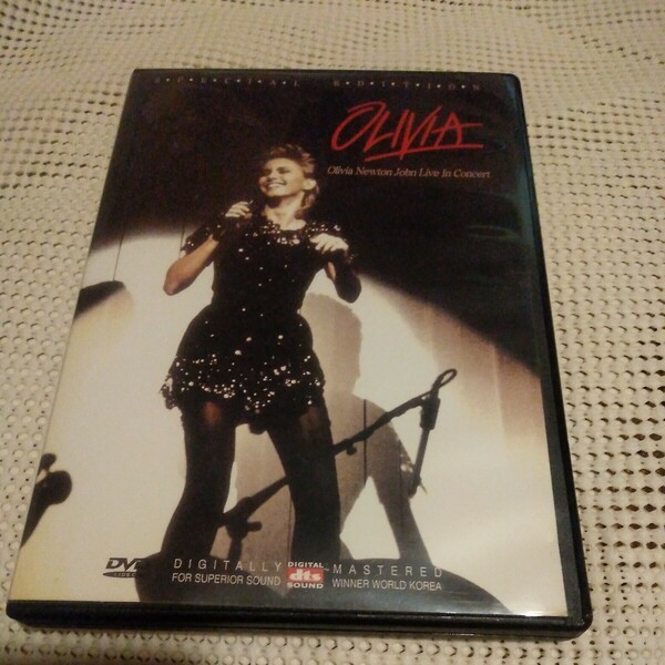 オリビアニュートンジョン OLIVIA NEWTON JOHN LIVE IN CONCERT