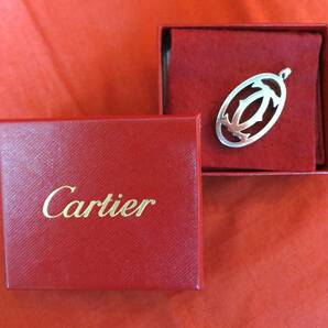 Y【0191】★ Cartier カルティエ ★ ペンダントトップ ★ シルバーカラー ★ アクセサリー ★ 2Cロゴ ★ ネックレストップ ★ 中古品の画像1