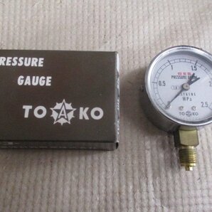 未使用長期保管品、中古品 TOKO 東洋計器興業 プレッシャーゲージ 圧力計 Φ60×2.5Mpa 計２点 ひ-8の画像1