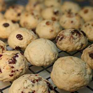  free shipping luxury scone ( assortment ) 9 piece entering raw cream fresh butter . thickness 