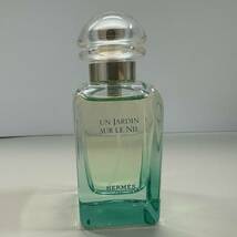 90144●HERMES エルメス UN JARDIN SUR LE NIL ナイルの庭 オードトワレ 50ml 香水_画像1