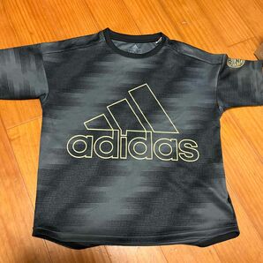 adidas 半袖Tシャツ　150cm