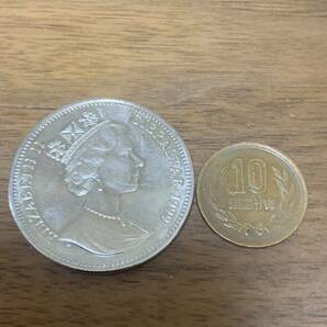  大型コイン ★ 希少 エリザベス女王 1クラウン 第一次世界大戦-グラミス 極美品 コ33の画像5