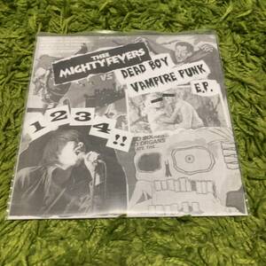 【Thee Mighty Fevers - Dead Boy b/w Vampire Punk】mummies supercharger rip offs devil dogs teengenerate