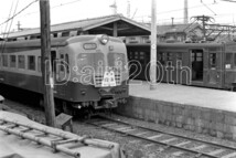 R1073-1【古い 鉄道 白黒 モノクロネガ】35mm 6コマ◇昭和40～50年代 急行富士川 準急白糸 ※駅 電車 汽車 蒸気機関車_画像3