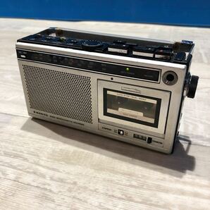 SANYO 三洋電機 サンヨー MR-TT14 ラジオマイクロカセットレコーダー 乾電池 FM/AM 試聴OK 通電OK 現状品の画像1